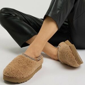 Ugg tasman maxi curly slip on